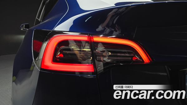 Tesla Model Y 2021, фото 8