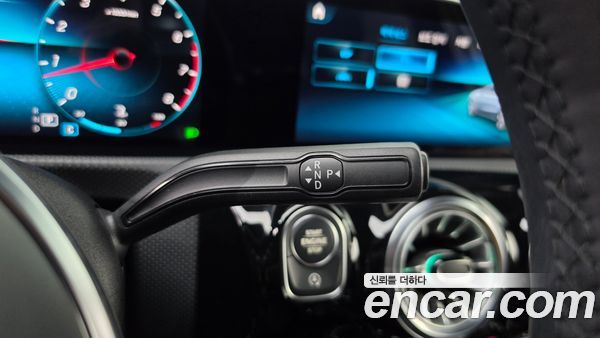 Mercedes-Benz A-Class 2022, фото 12
