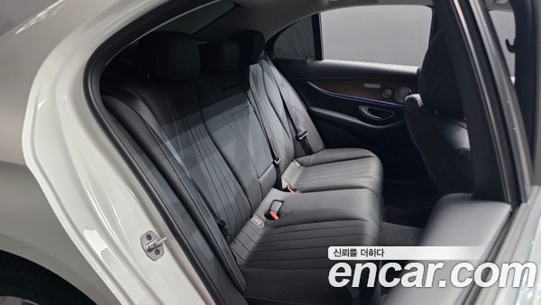 Mercedes-Benz E-Class 2020, фото 17
