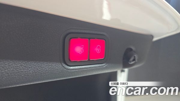 Mercedes-Benz E-Class 2020, фото 35