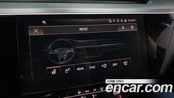 Audi e-tron 2022, фото 28