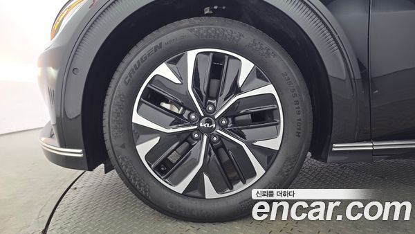 Kia EV6 2023, фото 5