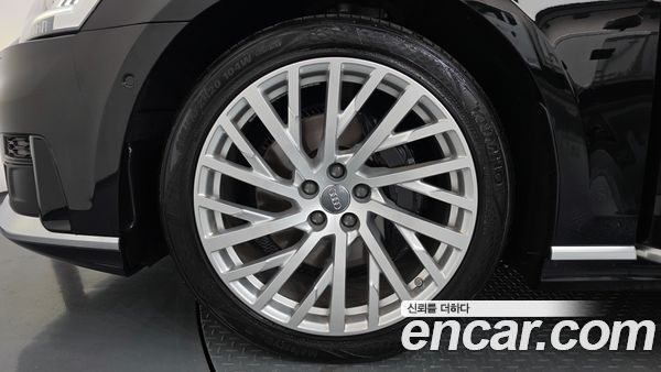 Audi A8 2021, фото 5