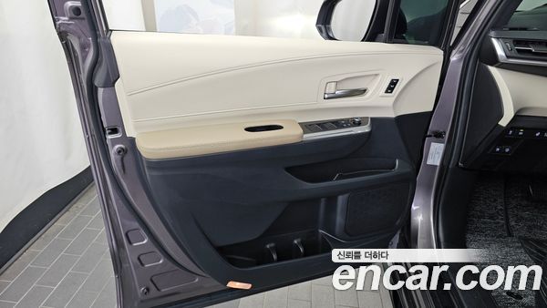 Toyota Sienna 2022, фото 14