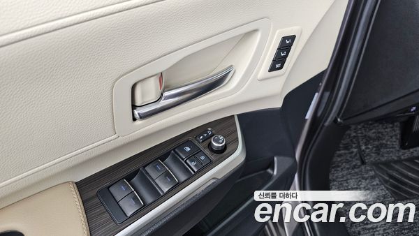 Toyota Sienna 2022, фото 30