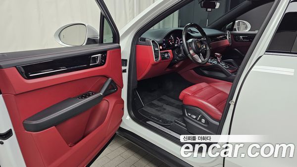 Porsche Cayenne 2021, фото 13