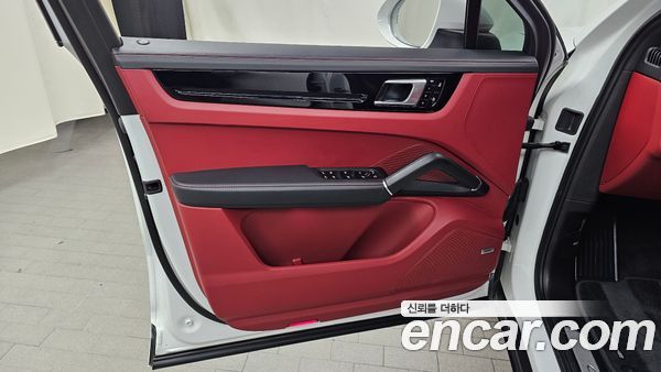 Porsche Cayenne 2021, фото 14