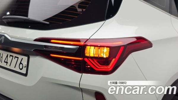Kia Seltos 2023, фото 8