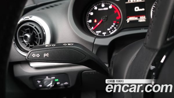Audi A3 2020, фото 25
