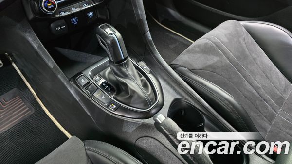 Hyundai Veloster 2021, фото 12