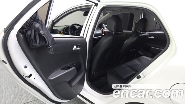 Kia Picanto 2023, фото 16