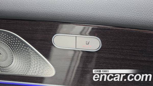 Mercedes-Benz GLE 2023, фото 29