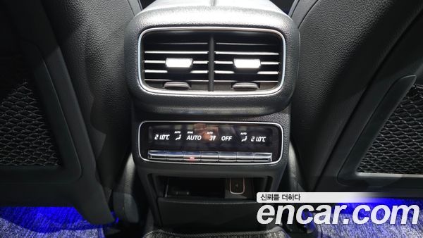 Mercedes-Benz GLE 2023, фото 35