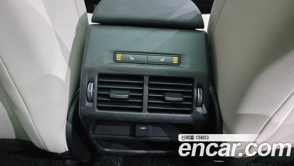 Land Rover Discovery Sport 2021, фото 32