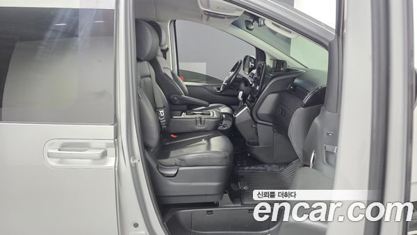 Hyundai Staria 2023, фото 11