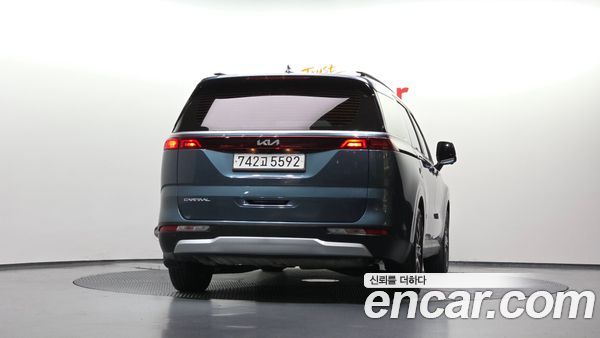 Kia Carnival 2023, фото 4
