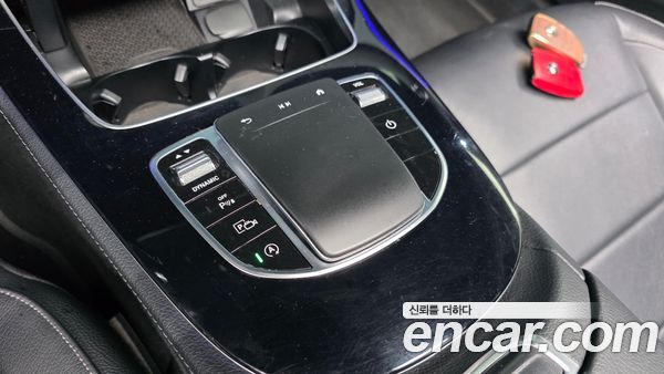 Mercedes-Benz E-Class 2021, фото 25