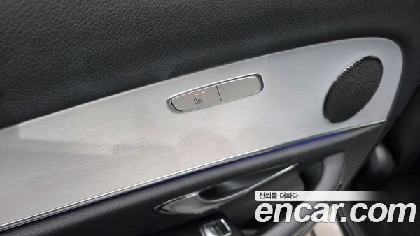 Mercedes-Benz E-Class 2021, фото 28