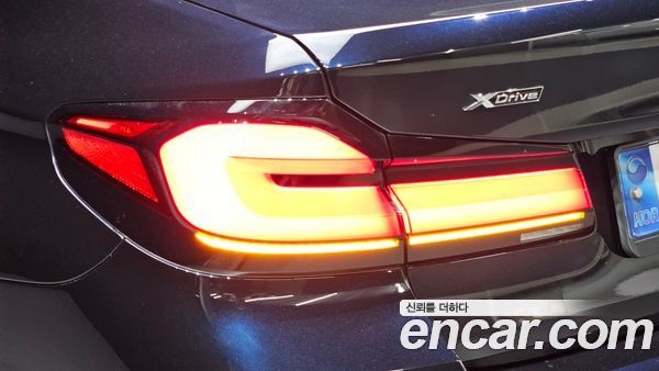 BMW 5 Series 2021, фото 9