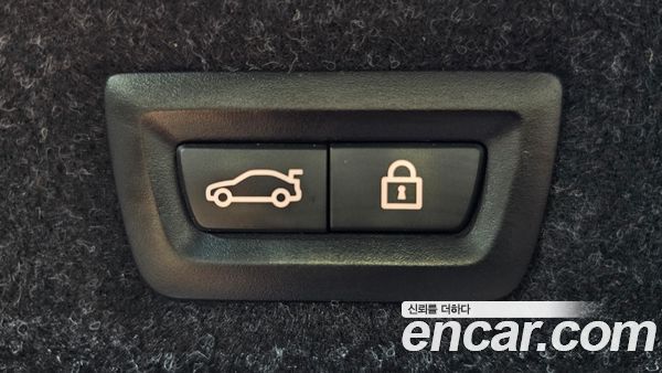 BMW 5 Series 2021, фото 32