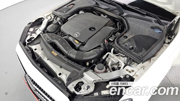 Mercedes-Benz E-Class 2021, фото 6