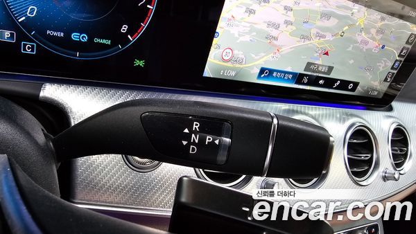 Mercedes-Benz E-Class 2021, фото 9