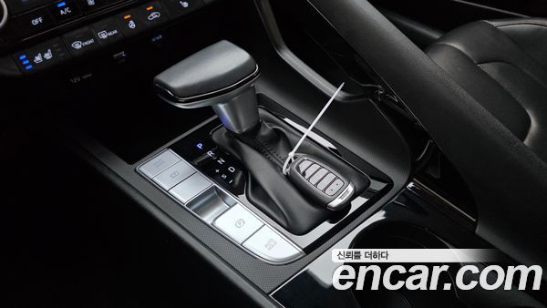 Hyundai Elantra 2021, фото 11