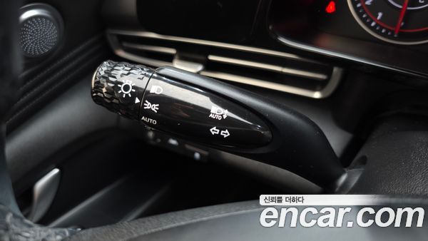 Hyundai Elantra 2021, фото 25