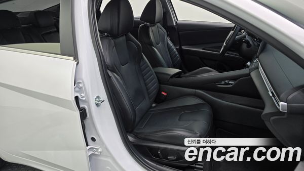 Hyundai Elantra 2025, фото 18