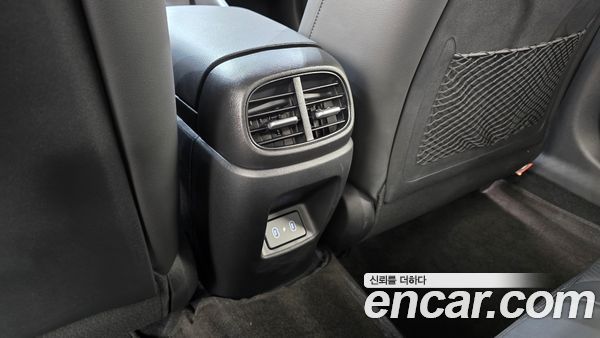 Hyundai Elantra 2025, фото 31