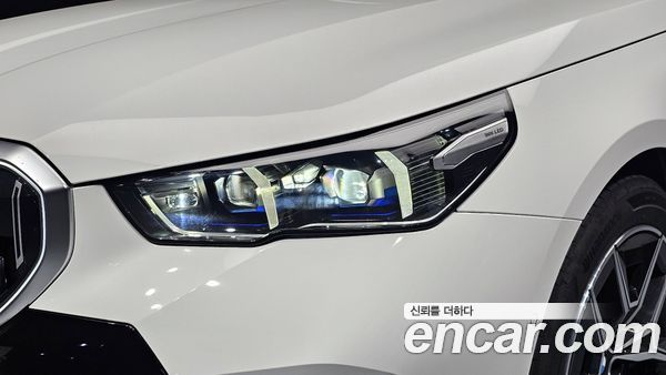 BMW 5 Series 2025, фото 8