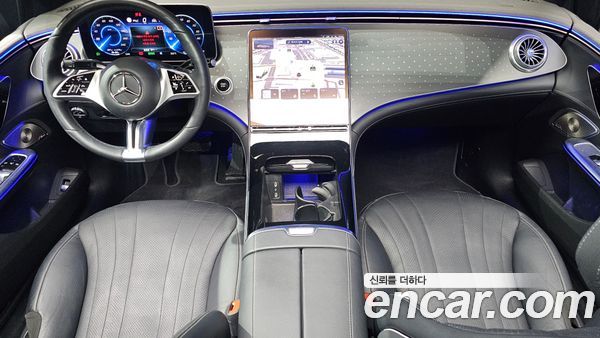 Mercedes-Benz EQE 2022, фото 10