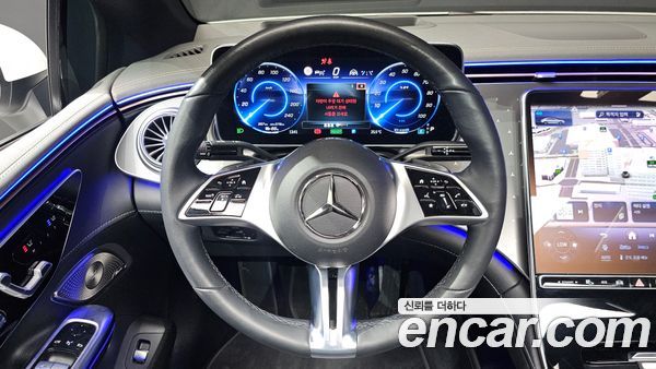 Mercedes-Benz EQE 2022, фото 24