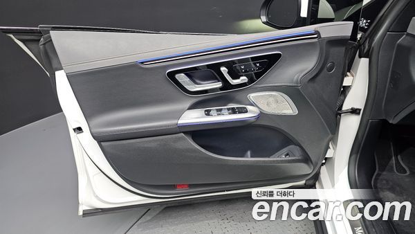 Mercedes-Benz EQE 2022, фото 14