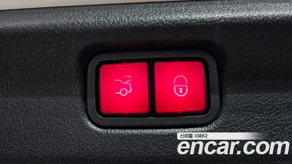Mercedes-Benz EQE 2022, фото 34