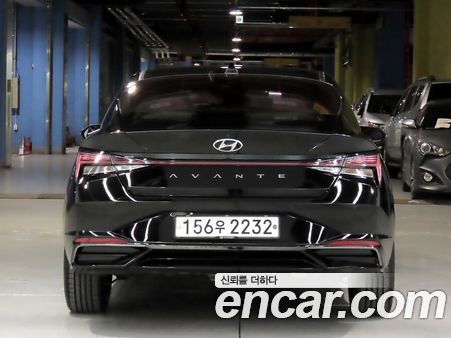 Hyundai Elantra 2021, фото 3