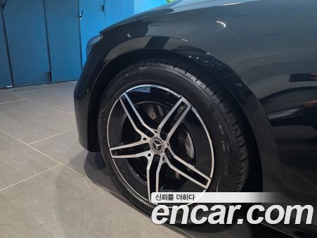 Mercedes-Benz E-Class 2025, фото 5