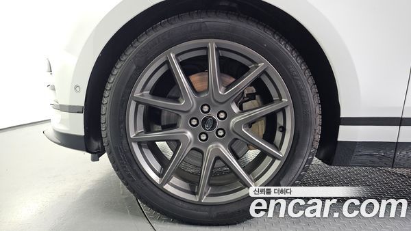Land Rover Range Rover Velar 2024, фото 5