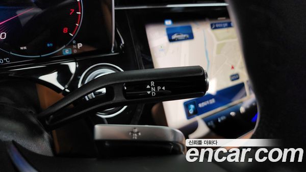 Mercedes-Benz E-Class 2024, фото 12