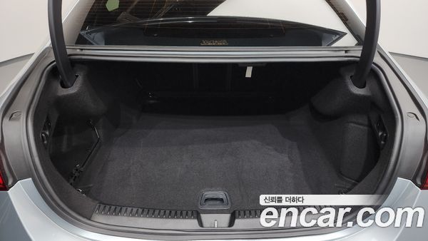 Mercedes-Benz E-Class 2024, фото 26