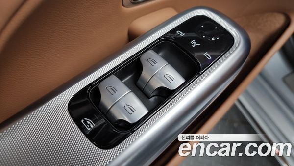 Mercedes-Benz E-Class 2024, фото 30