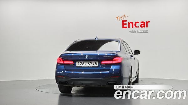 BMW 5 Series 2021, фото 4