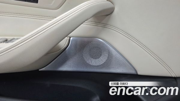 BMW 5 Series 2021, фото 30