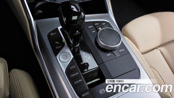 BMW 3 Series 2022, фото 12