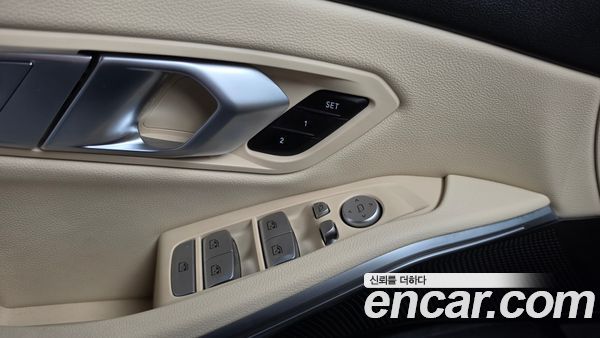 BMW 3 Series 2022, фото 32