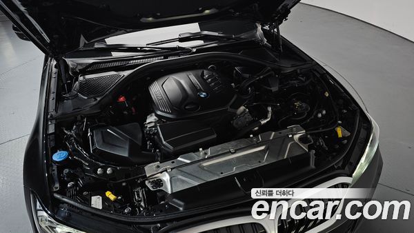BMW 3 Series 2023, фото 6