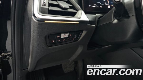 BMW 3 Series 2023, фото 29