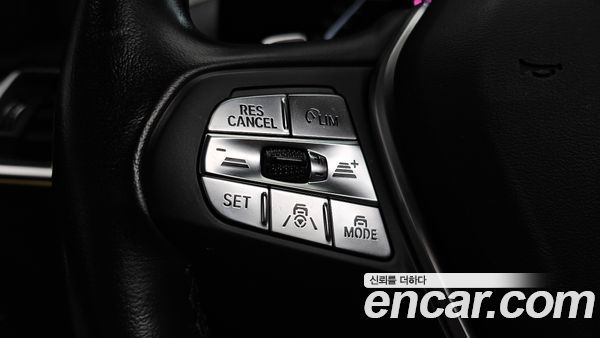 BMW 3 Series 2023, фото 30