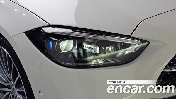 Mercedes-Benz C-Class 2023, фото 8