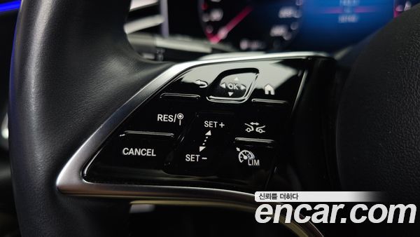 Mercedes-Benz E-Class 2024, фото 30